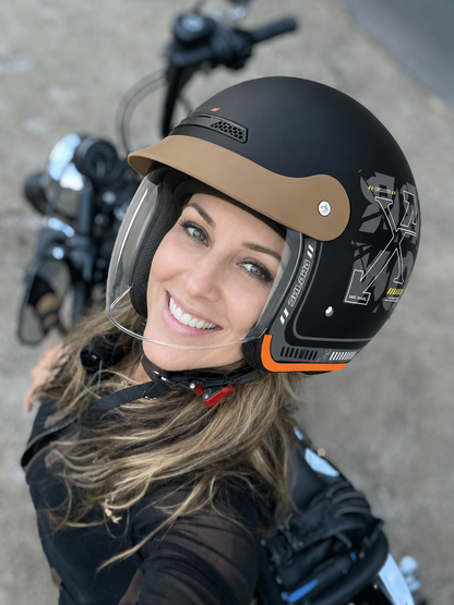 Otvorena moto kaciga sa vizirom