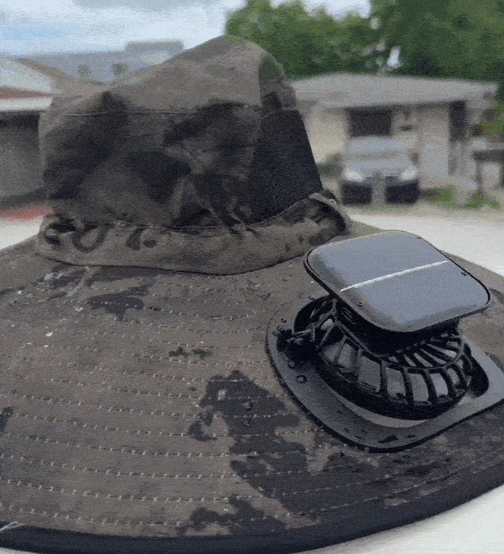 Solarni šešir sa ventilatorima