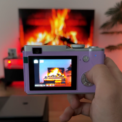 digitalni retro fotoaparat iz 2000ih