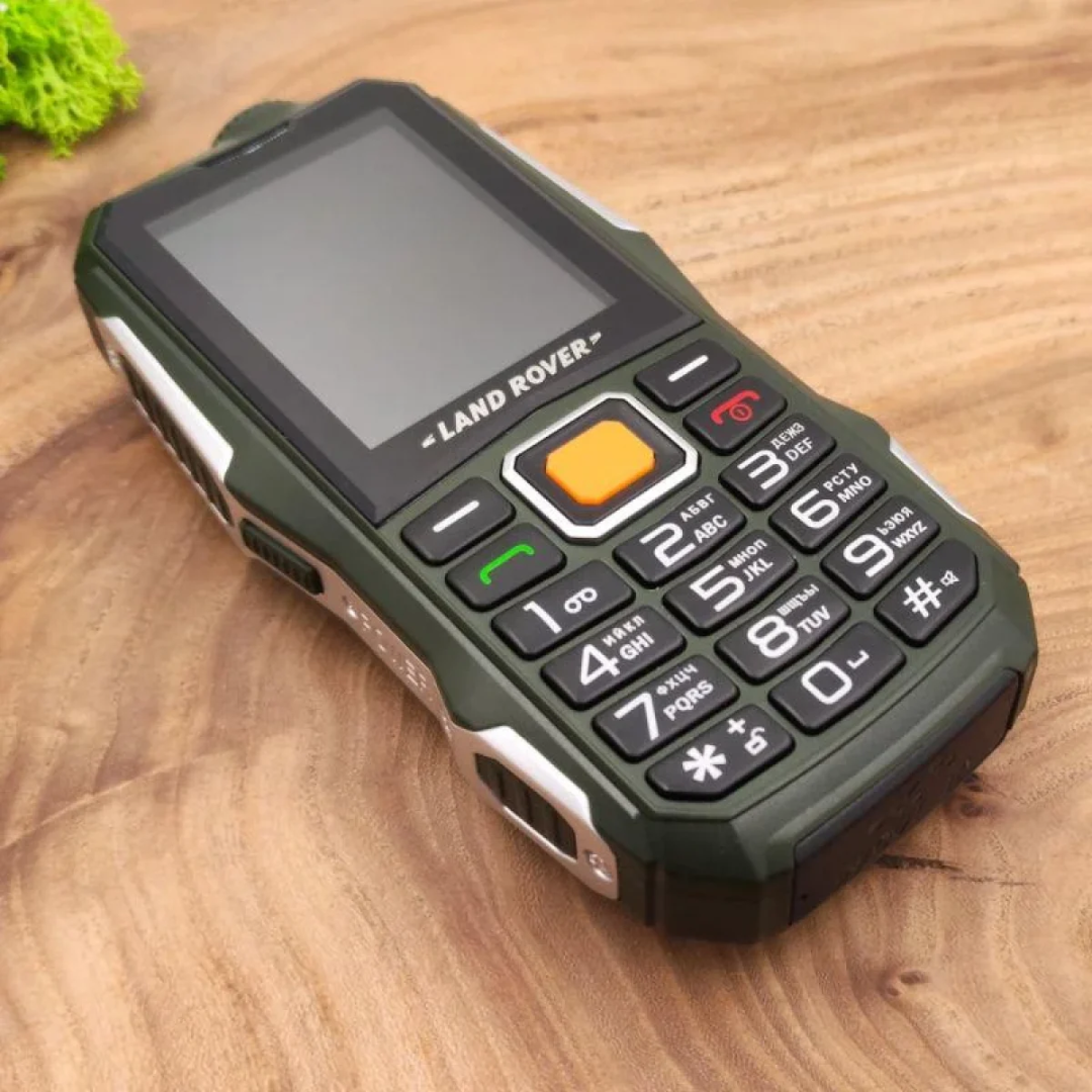 Neuništivi Vojni Mobilni Telefon sa Baterijom koja Traji 2 Nedelje