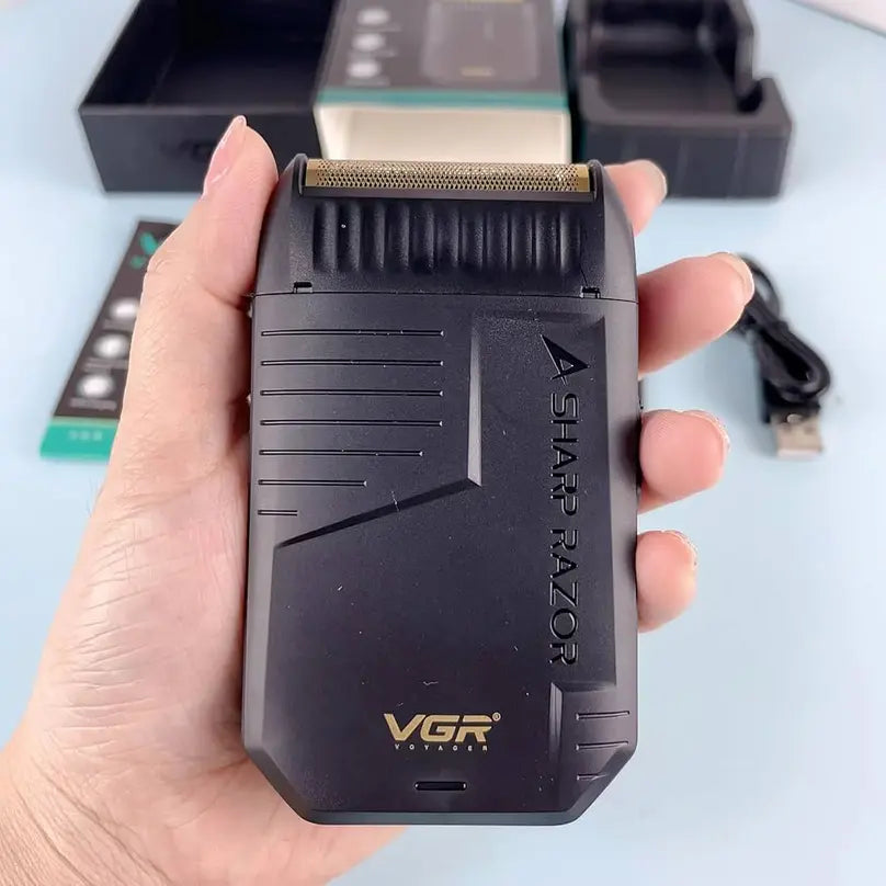 VGR V 375 Mašinica za Brijanje i Trimer sa LED Ekranom